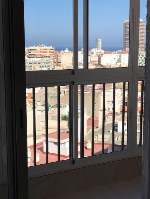 Apartament Apartamento Aitana.Esta A 2 Km De La Playa Andando Alicante Zewnętrze zdjęcie